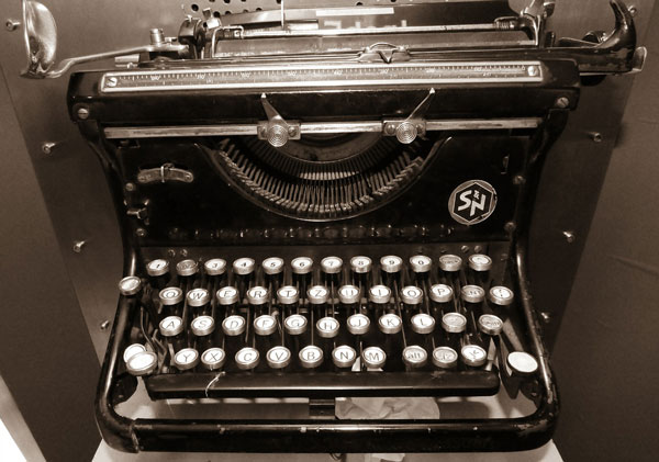 Obsolete Typewriter